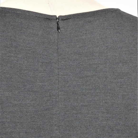 St. John Grey Knit Fit and Flare Long Sleeve Scoop Neck Dress Size 12 - Picture 6 of 8